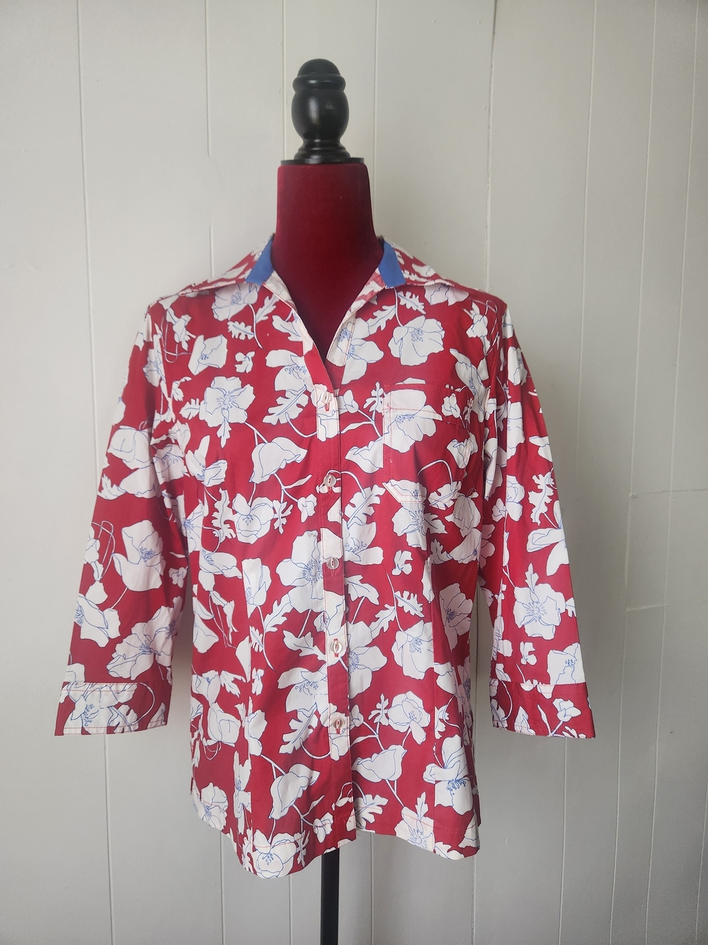 Pappagallo Red Floral Button-Down Shirt